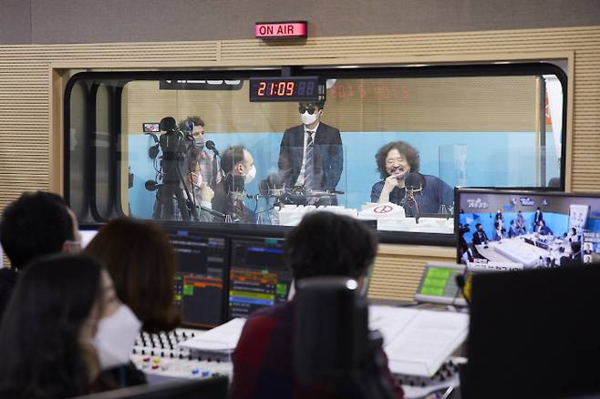 '김어준의 뉴스공장' 제작 현장. 사진=TBS 제공