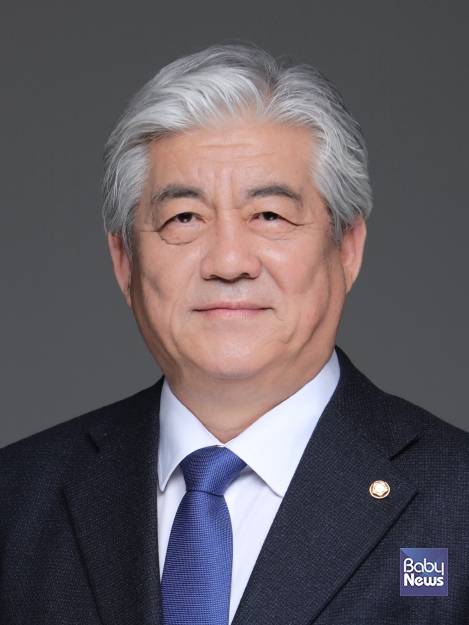 한국관광공사의 '근로자휴가지원사업'이 부진한 집행률로 홍보비만 800% 증가하여 코로나19 위기 속 무리한 사업확장이라는 지적이 제기됐다. ⓒ이상헌 의원실