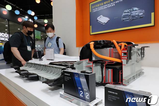 '인터배터리 2021' 당시 전시된 삼성SDI의 배터리팩. /사진=뉴스1