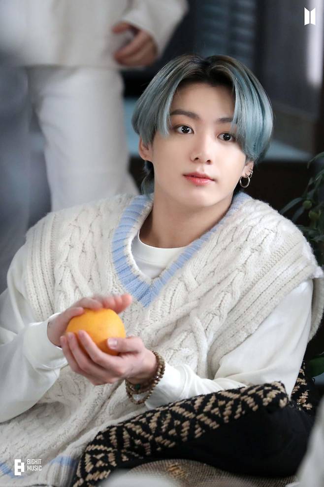"진정한 남자♥" 방탄소년단 정국 향한 美여배우의 최애 고백..최애템 '버킷햇' 착용 '눈길'