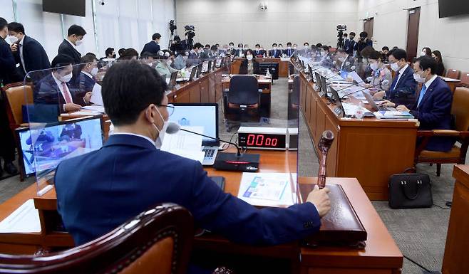 20일 서울 여의도 국회에서 보건복지위원회의 종합국감이 시작되고 있다. (사진=국회사진기자단)