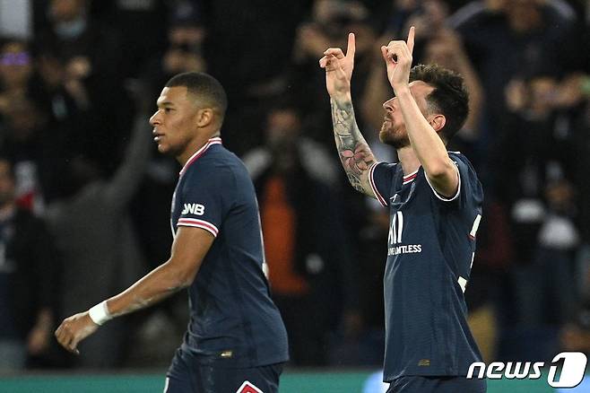 PSG 이적 후 첫 멀티골을 기록한 리오넬 메시. © AFP=뉴스1