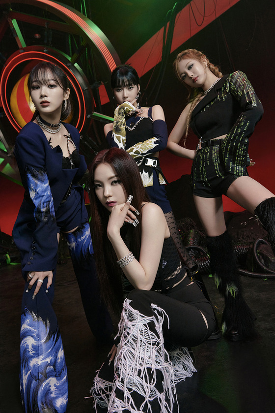 Girl group aespa [SM ENTERTAINMENT]