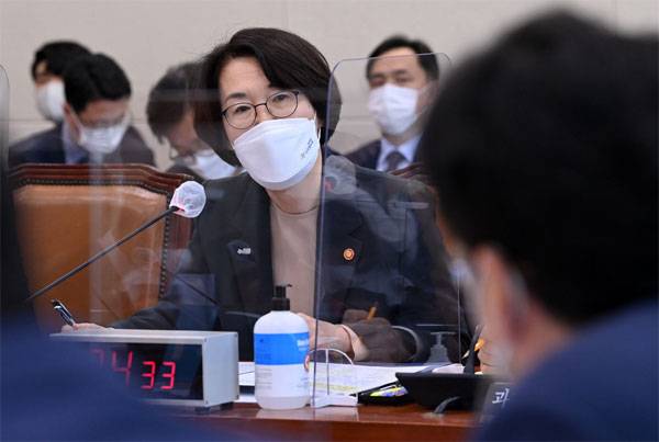 임혜숙 과학기술정보통신부 장관이 20일 과방위 국정감사에서 넷플릭스 망 사용료 납부 의무화 법안에 적극 협조하겠다고 밝혔다.  [한주형 기자]