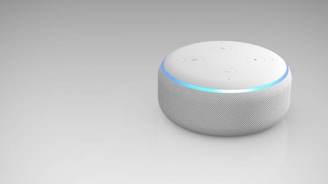 아마존의 인공지능 스피커 '에코 닷 3세대' 제품. [123rf]