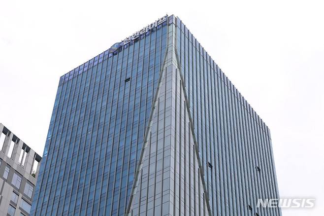 [서울=뉴시스] 신한라이프 사옥 전경. (사진=신한라이프 제공) 2021.10.20. photo@newsis.com *재판매 및 DB 금지
