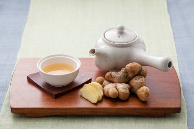 환절기에 몸이 차가운 사람은 생강차를 마시면 좋다./사진=클립아트코리아