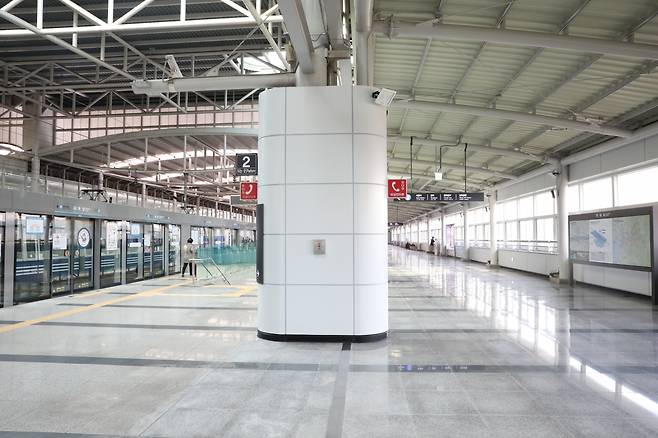 공항철도는 서울역 방면 계양역의 승강장 확장 공사를 완료해 오는 22일부터 이용객에게 개방한다고 21일 밝혔다. 사진은 계양역 승강장 모습. /사진=공항철도