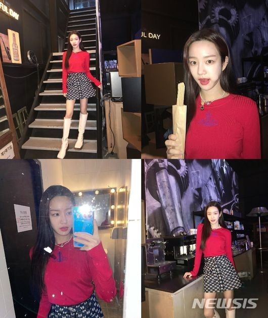 On the 21st, Lee Yu-bi posted several photos on his Instagram account with the words Selub Beauty 4.Lee Yu-bi in the public photo wears red knit, colorful pattern skirt and long boots.Lee Yu-bis fresh expression, especially holding a churros, catches the attention of fans.Meanwhile, Lee Yu-bi is appearing on TVN drama Yumis Cells.