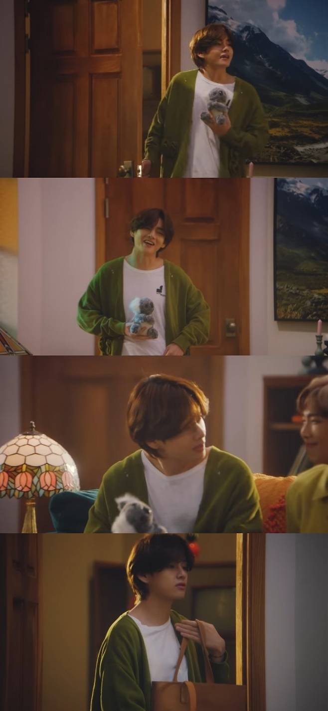 "코알라 인형은 질투를 한몸에 받았다" 방탄소년단 뷔, 여심 녹이는 꽃미남 등장이오~♥