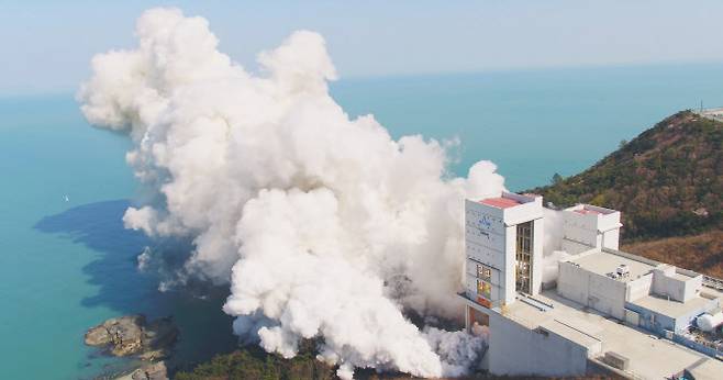 누리호 1단 종합연소시험.(사진=한국항공우주연구원)