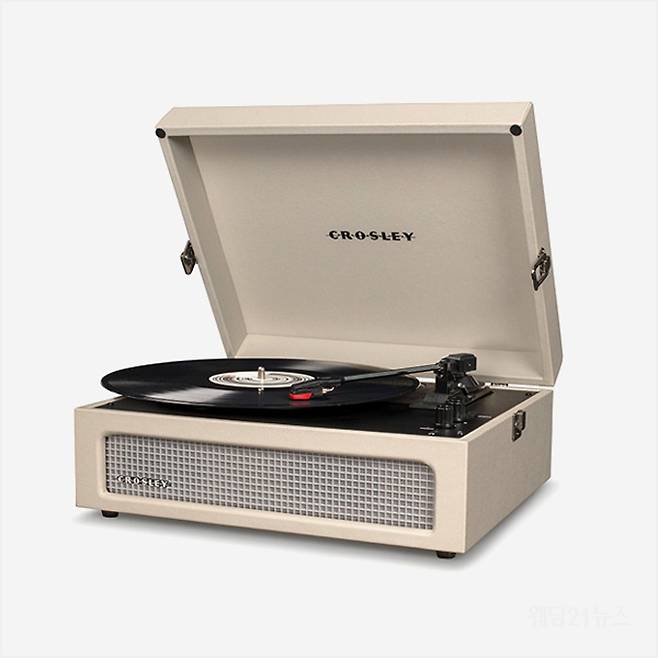 사진 출처: 크로슬리(Crosley)