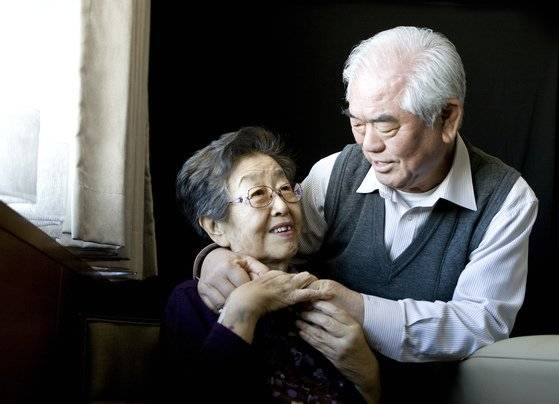 원정수·지순 건축가의 생전 인터뷰 모습. 권혁재 사진전문기자