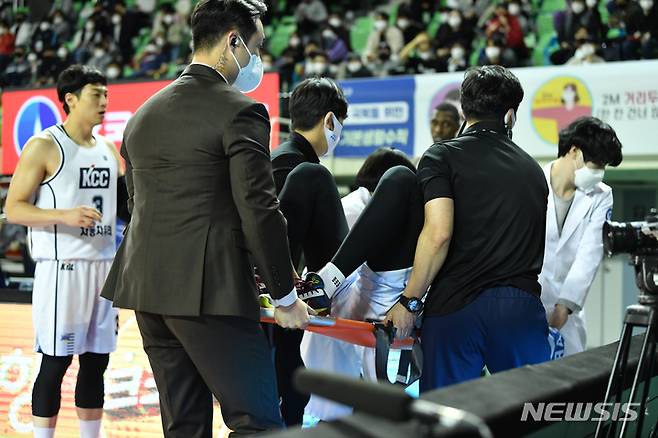 [서울=뉴시스]프로농구 KCC 송교창 (사진 = KBL 제공)