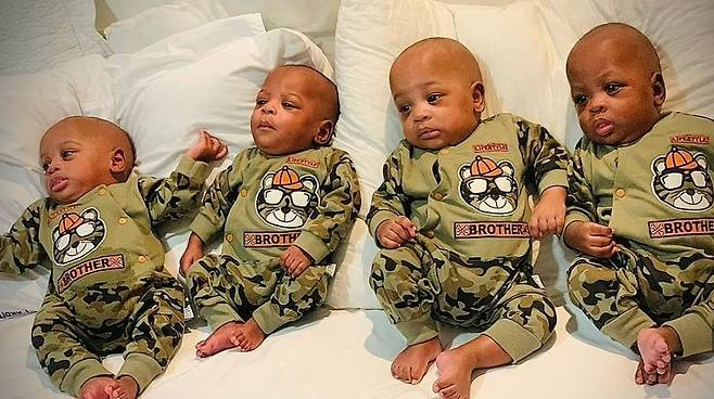 지난 5월 모로코에서 태어난 세계 최초 아홉 쌍둥이(여자아이 5명, 남자아이 4명)의 최근 모습