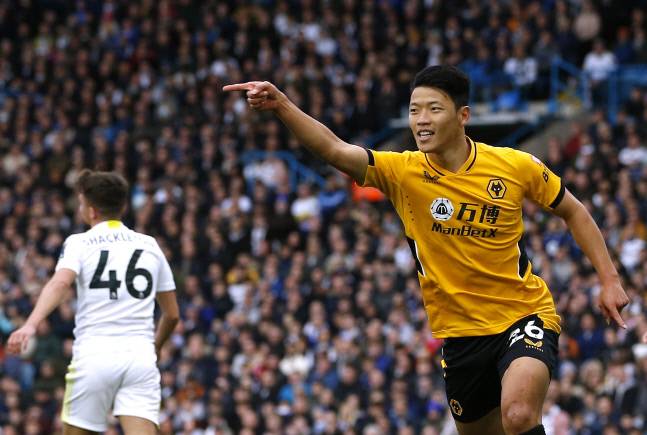울버햄턴의 황희찬이 23일 리즈전서 득점한 후 환호하고 있다.로이터연합뉴스