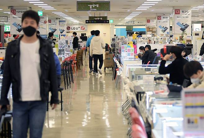 휴대폰 집단상가(전자신문DB)