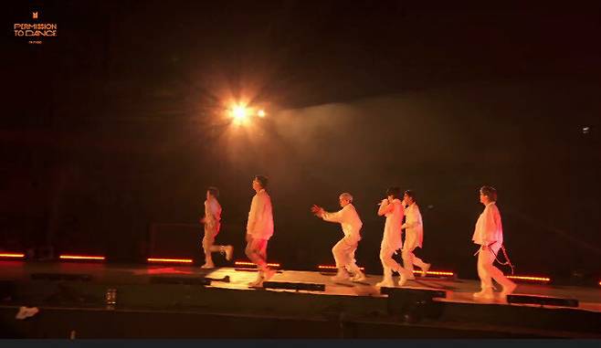 온라인 콘서트 갈무리. 빅히트뮤직 제공