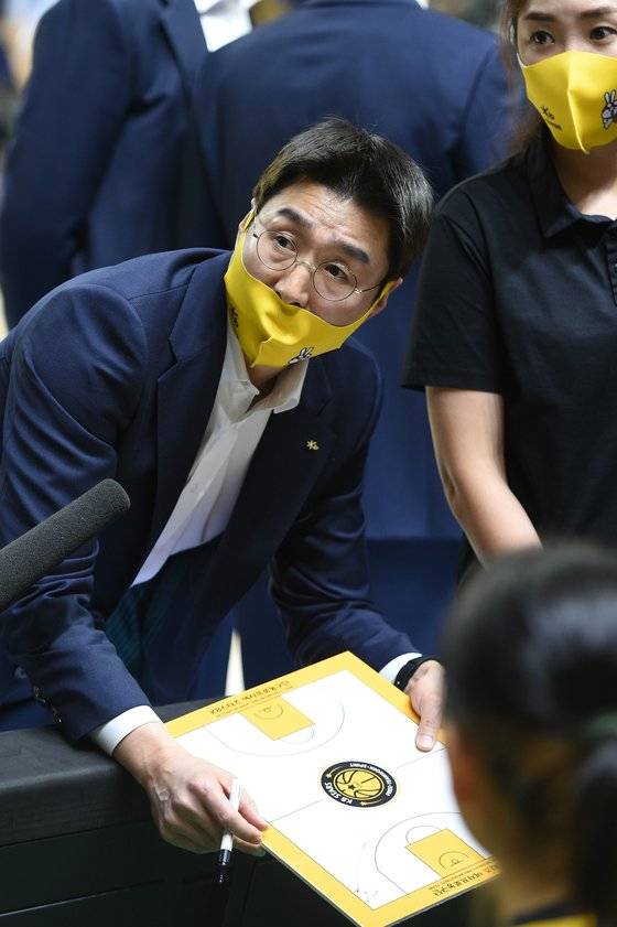 김완수 청주 KB 감독. 사진=WKBL 제공