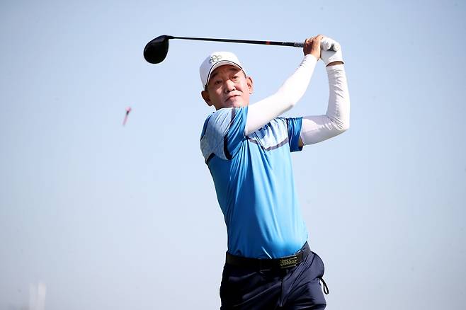 김종덕의 호쾌한 드라이버 스윙. [KPGA 제공. 재판매 및 DB 금지]