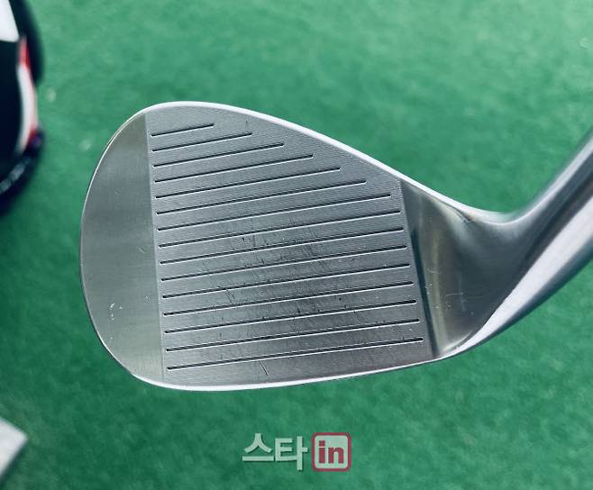 그루브가 닳아있는 임희정의 58도 웨지.