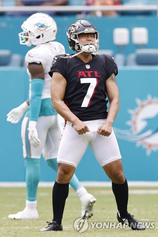 구영회가 마이애미전에서 결승 필드골을 성공시킨 후 포효하고 있다.