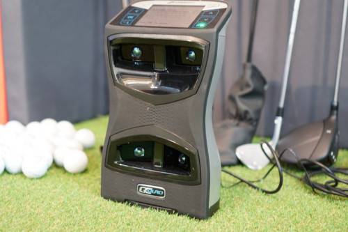 스윙분석을 위한 런치모니터 분석장비시스템인 GC QUAD.