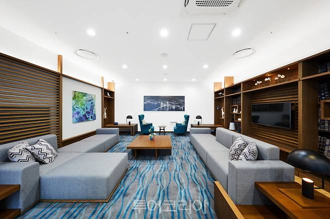 부산 '펠릭스 바이 STX 호텔 & 스위트'