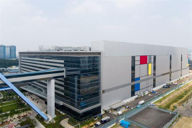 삼성전자의 세 번째 파운드리 공장인 경기 화성캠퍼스 S3라인 전경. 삼성전자 제공