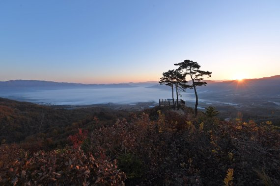 강원EH 양구군 DMZ 펀치볼 둘레길. (양구군 제공) 2021.10.24/뉴스1 /사진=뉴스1