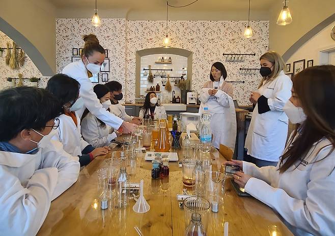 마누팍투라의 친환경 생활용품 제조 체험