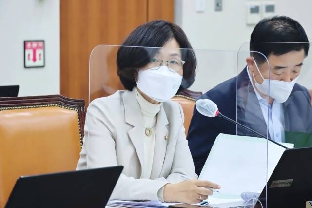 권인숙 더불어민주당 의원. 의원실 제공.