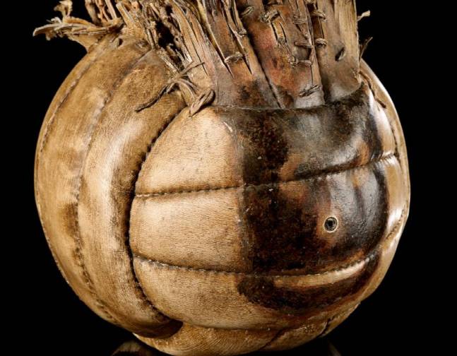 경매로 나온 배구공. 사진 | 프롭 스토어