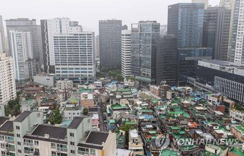 서울 마포구 공덕동 일대의 오피스텔과 상가 [연합뉴스 자료사진]