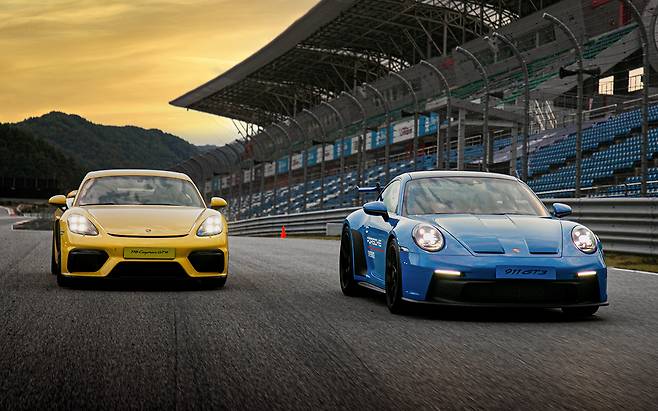 718 GT4 & 911 GT3
