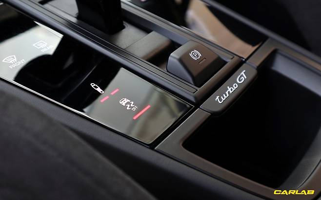 더 단단하게, 보다 자유롭게