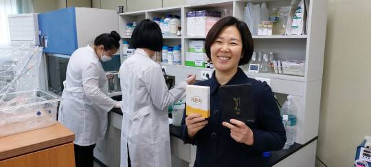 ㈜기운찬 박종례(오른쪽) 대표.