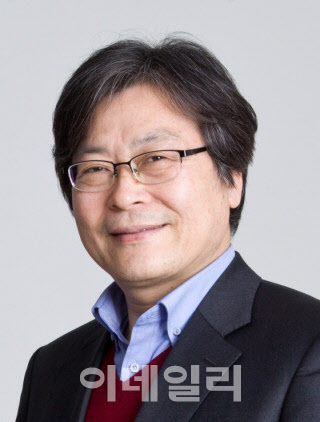 한국게임학회장과 게임물관리위원회 위원장을 지낸 이재홍 숭실대 교수