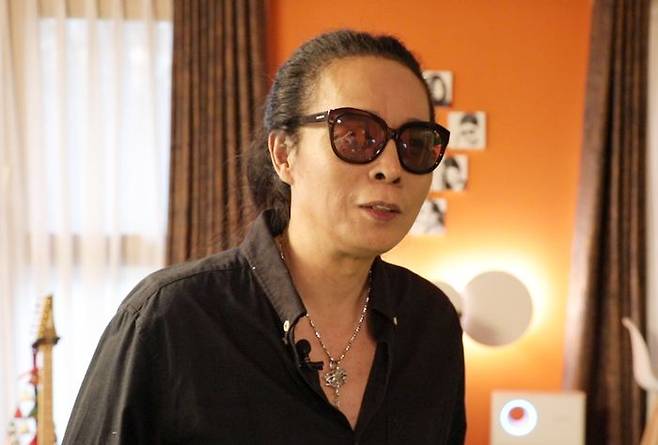 TV조선 ‘백세누리쇼’에 출연한 록 밴드 ‘부활’의 리더 김태원