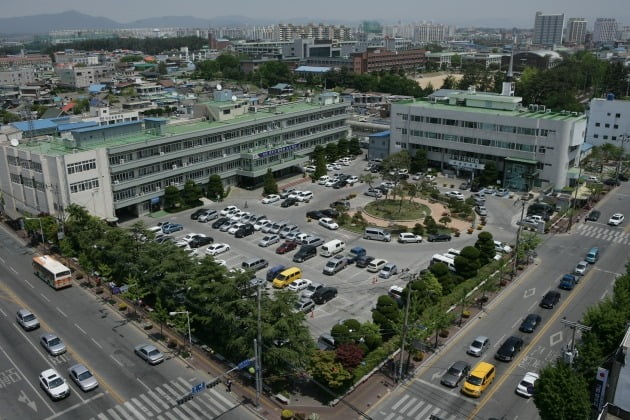 익산시청 및 시내 전경. / 자료=익산시청