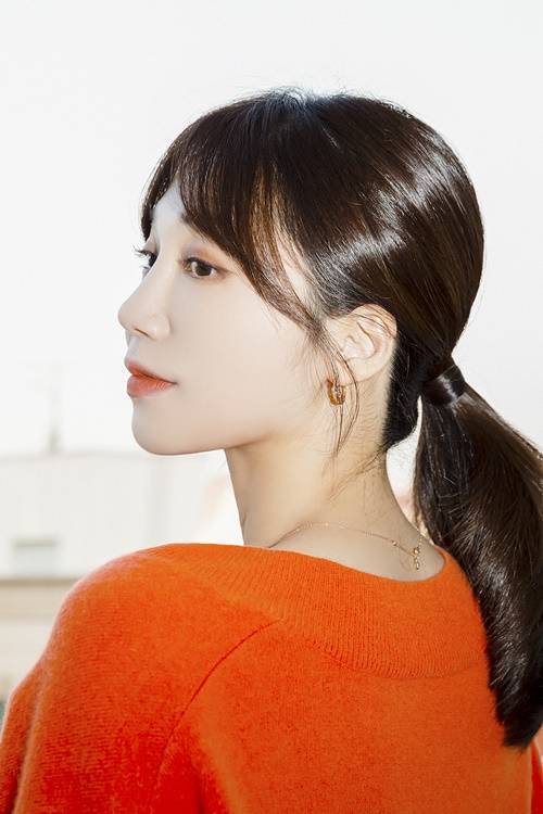 가수 겸 배우 정은지는 "앞으로의 활동에 대해 무서움도 있지만 기대감도 크다"며 대중의 기대를 당부했다. 사진|IST엔터테인먼트