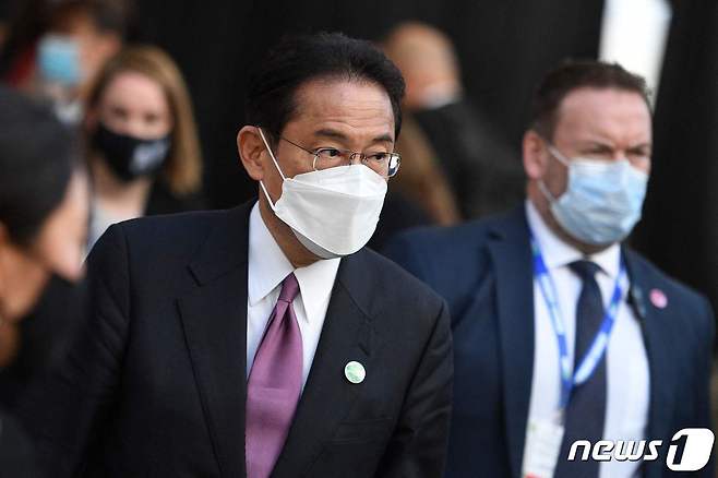 제26차 유엔 기후변화협약 당사국총회(COP26)에 참석하기 위해 영국 글래스고를 방문한 기시다 후미오 일본 총리. © AFP=뉴스1