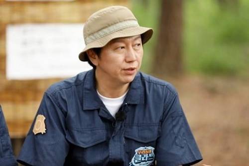 LG헬로비전과 더라이프 예능'우리동네 클라쓰'에 출연한 김수로. / 사진 = 연합뉴스