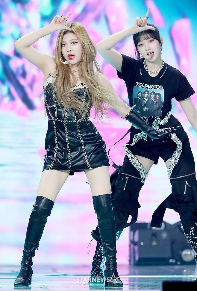 에스파 닝닝-지젤 '귀여운 안무'[★포토]