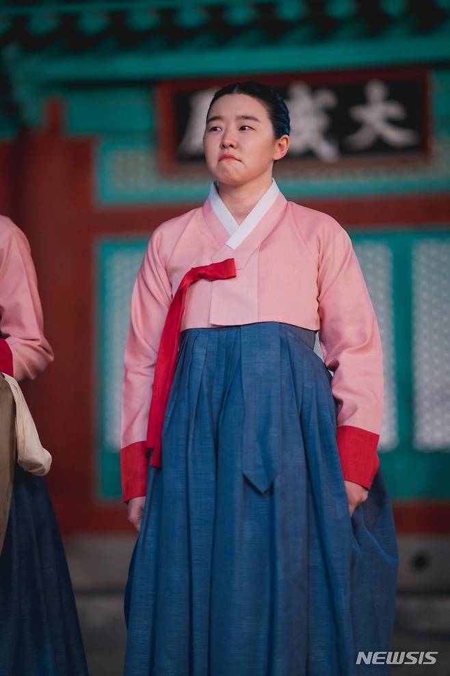 [서울=뉴시스] '옷소매 붉은 끝동'에서 '대체 불가 매력'을 선보이고 있는 이민지 2021.12.03(사진=눈컴퍼니 제공) photo@newsis.com*재판매 및 DB 금지