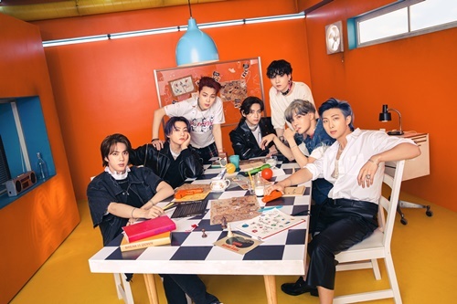 방탄소년단이 내년 3월 서울에서 콘서트를 개최한다. 사진|빅히트 뮤직