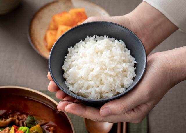 운동 전후에는 단백질뿐만 아니라 탄수화물, 수분 섭취도 중요하다./사진=클립아트코리아