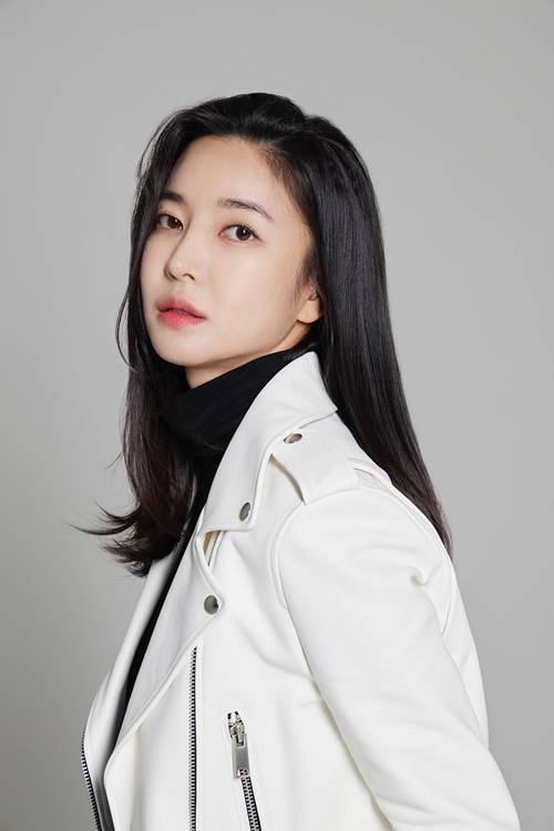 김윤지 전속계약 사진=써브라임 아티스트 에이전시