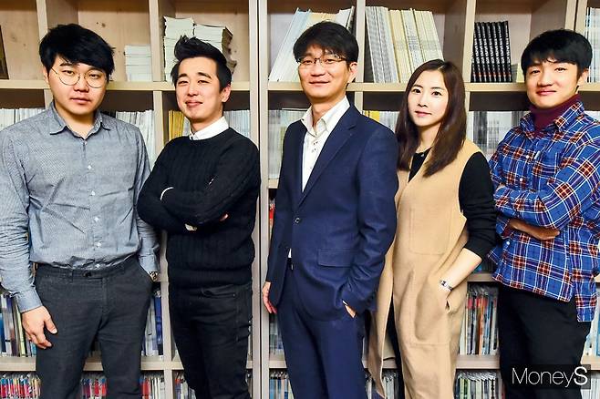 (왼쪽부터) 장우진 증권팀 차장, 박흥순 산업1팀 기자, 김남규 금융팀장, 김설아 산업1팀 기자, 이지완 산업2팀 기자. /사진=머니S 임한별 기자