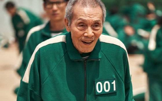 넷플릭스 '오징어 게임'에서 오일남 역을 연기하는 배우 오영수. [사진 넷플릭스]